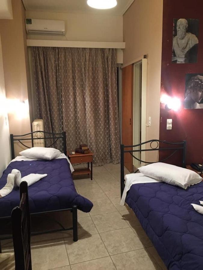קלמאטה Hotel George מראה חיצוני תמונה