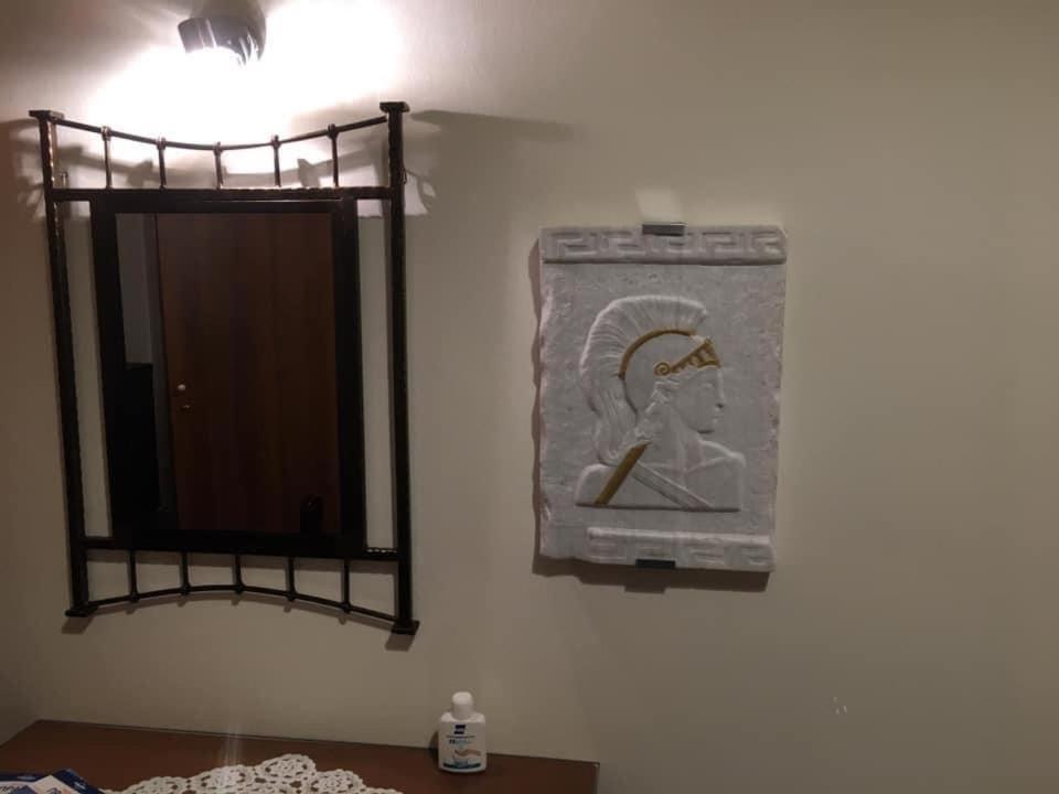קלמאטה Hotel George מראה חיצוני תמונה