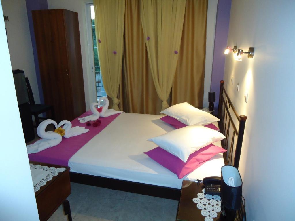 קלמאטה Hotel George מראה חיצוני תמונה