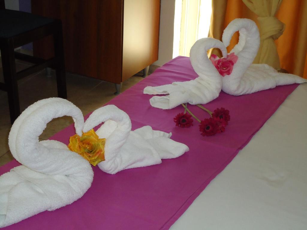 קלמאטה Hotel George מראה חיצוני תמונה