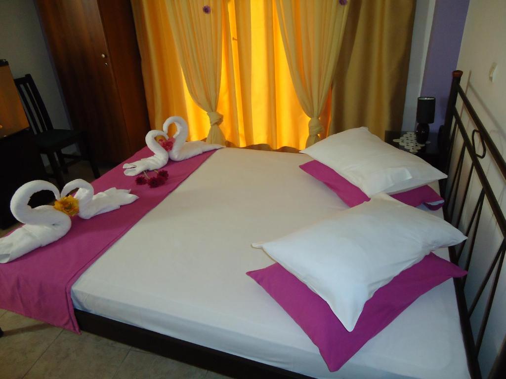 קלמאטה Hotel George מראה חיצוני תמונה