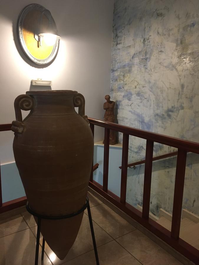 קלמאטה Hotel George מראה חיצוני תמונה